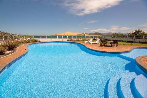 Bazén v ubytování The Sands Hotel Hokianga nebo v jeho okolí
