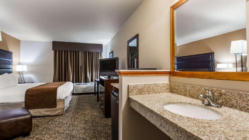 Gallery image of Best Western Oak Meadows Inn in Saint Helens