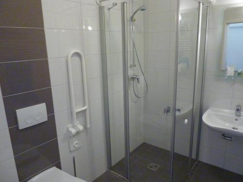 Koupelna v ubytování Kyffhäuserhotel "Goldene Aue"