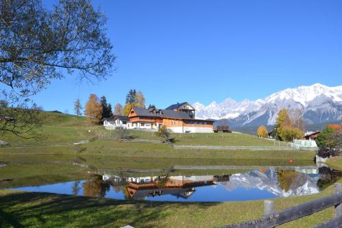 Ski In/Ski Out Appartement das kleine Bleiberger by Schladmingurlaub