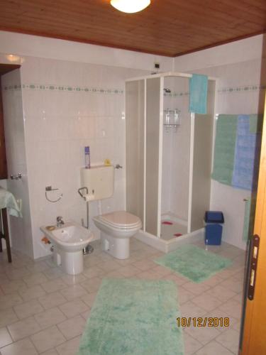 Kúpeľňa v ubytovaní Rustica Olga Frazione Rivoria 11.bis