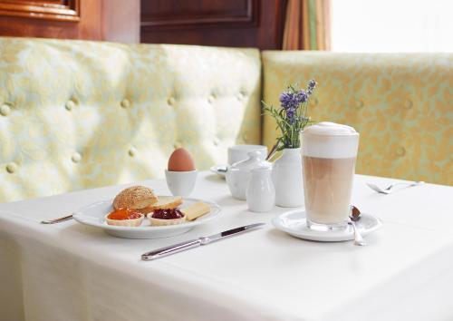 Φαγητό σε αυτό το ξενοδοχείο ή κάπου εκεί κοντά