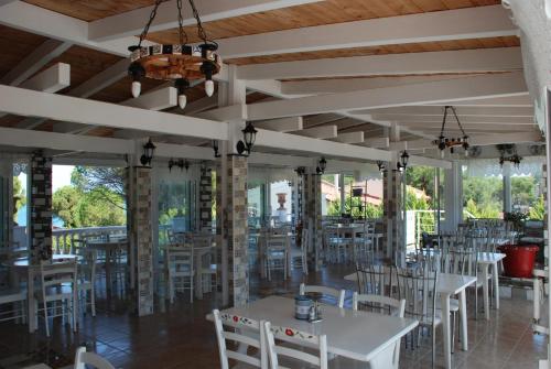Restaurace v ubytování Diaporos Hotel