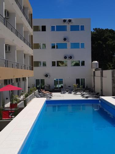 Piscina a Casa del Parque o a prop