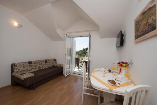 Villa Adria Apartments