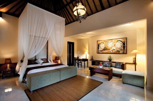 Bebek Tepi Sawah Restaurant & Villas