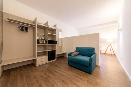 Ruang duduk di Stay COOPER l Guesthouse zum Löwen
