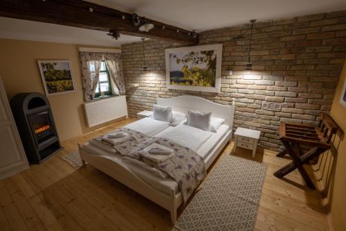 Кровать или кровати в номере Provence Birtok