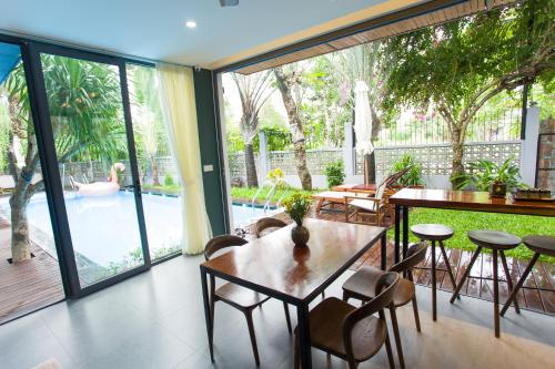 Κήπος έξω από το An Bang beach Chay Villas