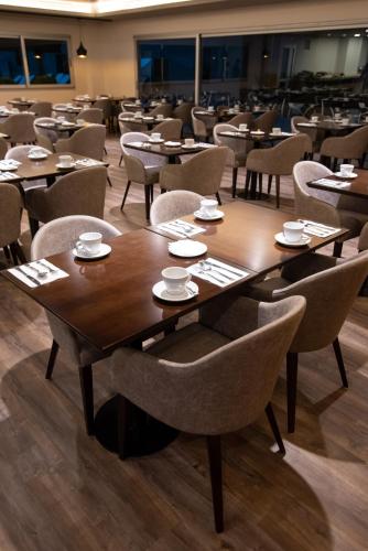 En restaurant eller et andet spisested på GrandView Hotel Buenos Aires