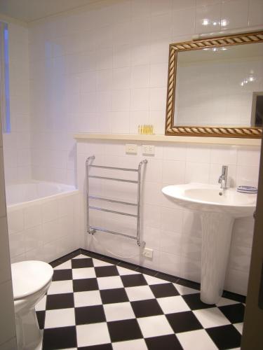 Un baño de Braestone Lodge