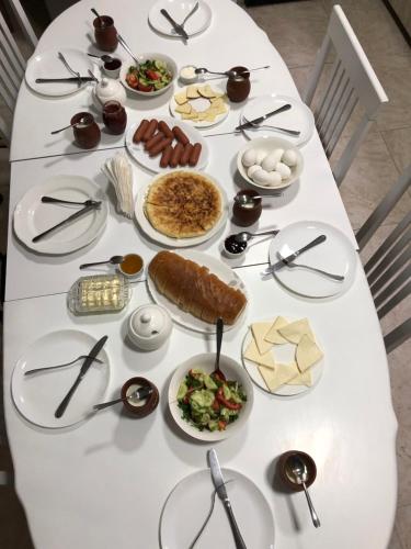 Обед и/или ужин для гостей Hotel Vorontsov