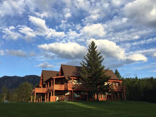 Zdjęcie z galerii obiektu Great Northern Resort (Lodge) w mieście West Glacier