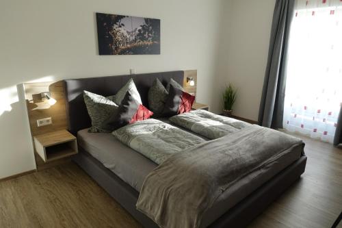 Ένα ή περισσότερα κρεβάτια σε δωμάτιο στο Haus Brunner