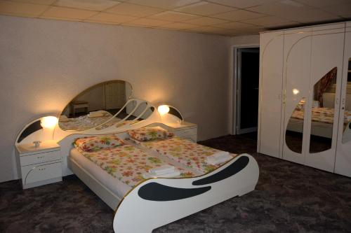 Letto o letti in una camera di Persey Villa Borovets