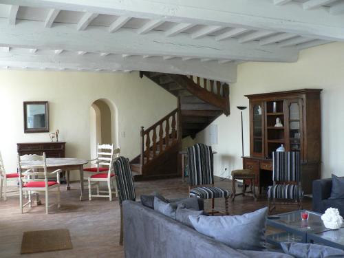 Χώρος καθιστικού στο Chambres d'Hôtes et Gîtes du Château de Clauzuroux