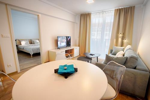 Postel nebo postele na pokoji v ubytování Cvernovka Business&Leisure apartment by Kovee
