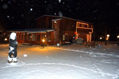 Persey Villa Borovets durante l'inverno