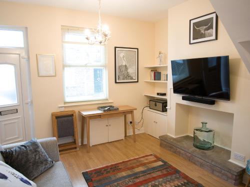 TV a/nebo společenská místnost v ubytování Agar Street