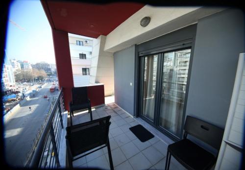 Kosmos Service Apartment City Center 1