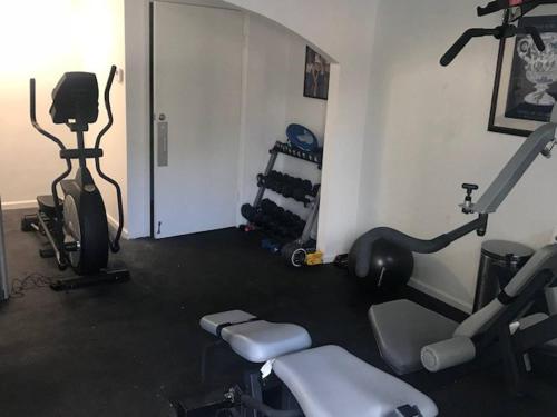 Fitness centrum a/nebo fitness zařízení v ubytování 7 Bedroom - Sleeps 14! Next to Bourbon Street