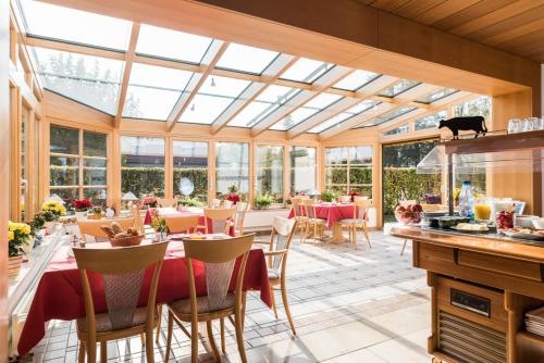 Restaurant ou autre lieu de restauration dans l'établissement Hotel Stegner