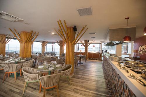 Et opholdsområde på Hotel Decameron Maryland All Inclusive