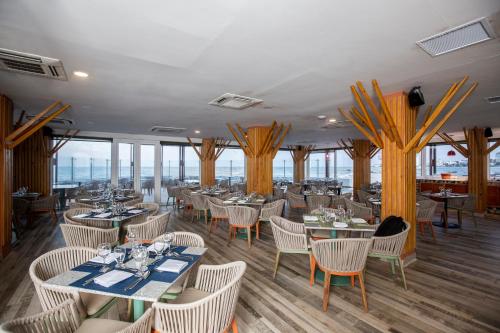 Et opholdsområde på Hotel Decameron Maryland All Inclusive