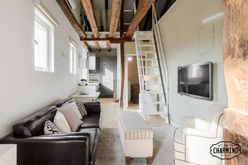 Reina Sofía - Buhardilas con encanto, AC