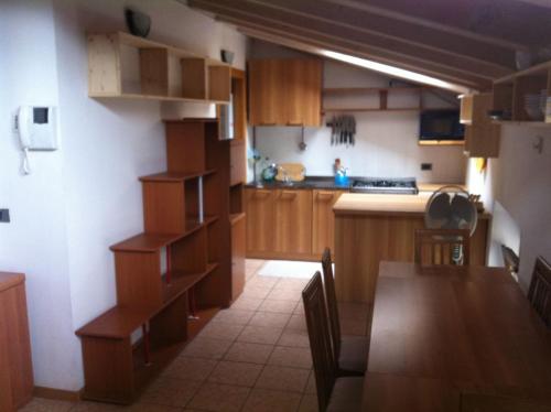 Cucina o angolo cottura di Appartamento Riva Del Garda