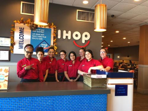 Επισκέπτες που μένουν στο Ramada by Wyndham Metairie New Orleans Airport