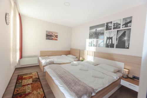 Ένα ή περισσότερα κρεβάτια σε δωμάτιο στο Snow Oasis Kopaonik