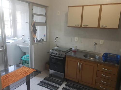 Imagen de la galería de Apartamento amplo, arejado e com ótima localização, en Florianópolis