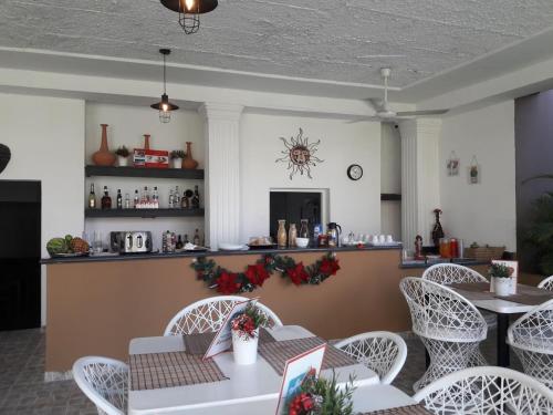 Ein Restaurant oder anderes Speiselokal in der Unterkunft Hotel Marimba Punta Cana 