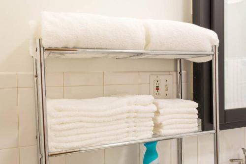 Φωτογραφία από το άλμπουμ του Wrigley Oasis! Steps from the Field! - 3BD 1BA στο Σικάγο