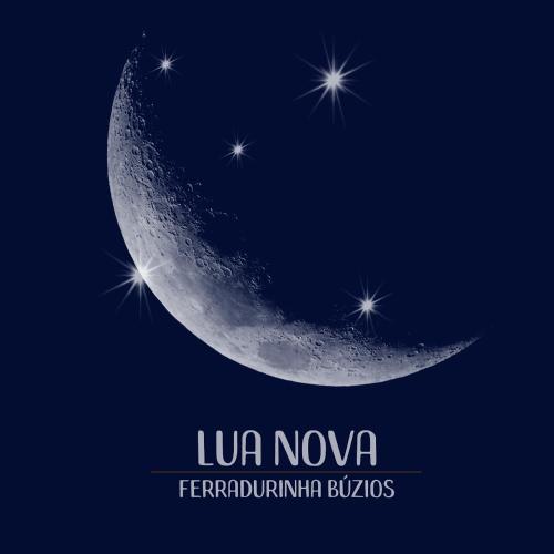 a half moon and stars in the sky at Pousada Lua Nova Buzios in Búzios