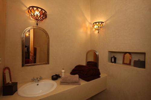 Et badeværelse på Riad Mariana
