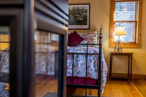 Riverside Cottage #22 – Photos 3