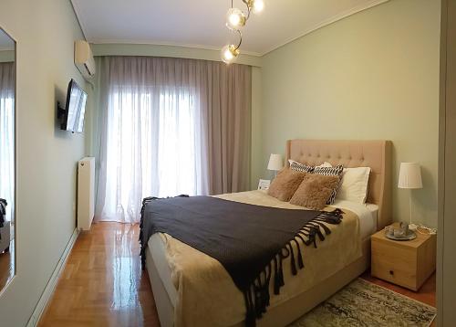 Royal deluxe Apt.(must)