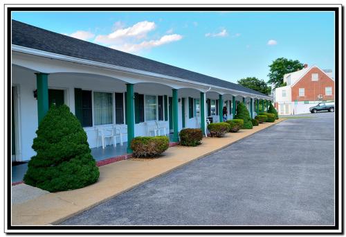 Gallery image of The Cardinal Inn in Luray