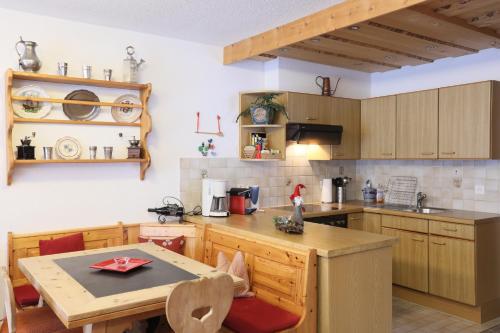 Una cocina o zona de cocina en B&B Stiffler-Huus
