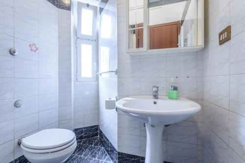 Phòng tắm tại B&B Soggiorno Di Ostia