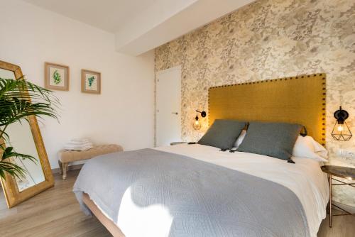 Genteel Home Mano de Hierro