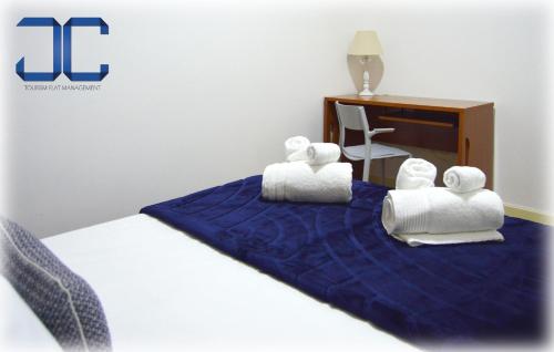 Market Place (with 2 Bedrooms) by JC