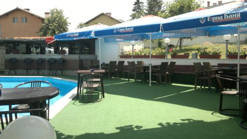 Bazén v ubytování Family Hotel Yagoda88 nebo v jeho okolí