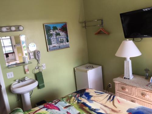 Gallery image of Caribbean House in Key West