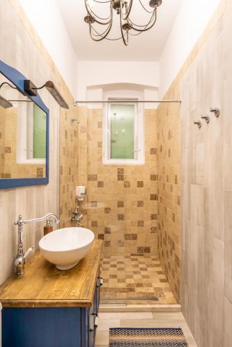 Ένα μπάνιο στο BonTon Apartments Sibiu