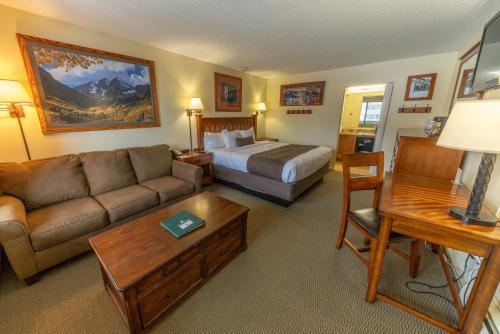 Gallery image of Pokolodi Lodge in Snowmass Village