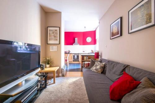 ALTIDO Amazing Location - Charming Apartment by the Edinburgh Castle!