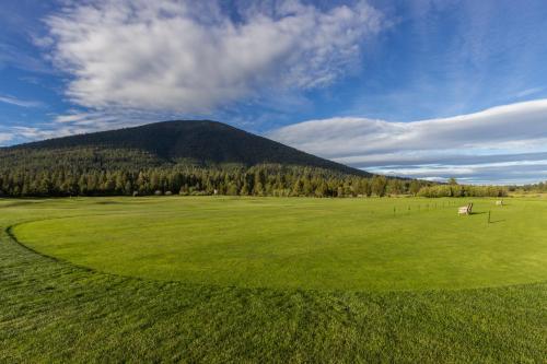 Black Butte Ranch: South Meadow 165